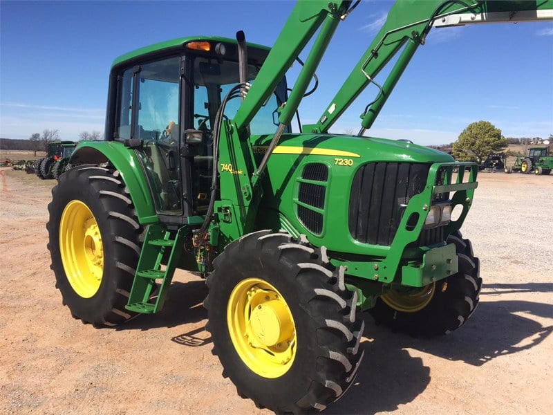 7230 John Deere